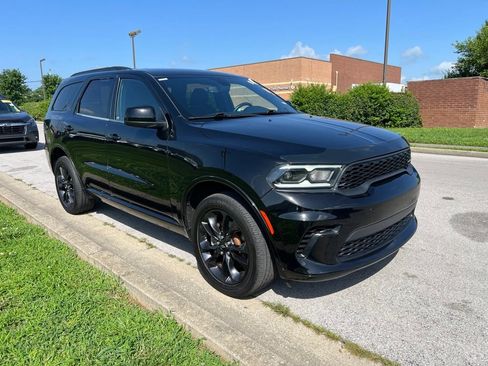Used 2023 Dodge Durango GT w/ Blacktop Package AWD/4WD image 2