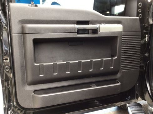 Used 2014 Ford F250 Lariat w/ Chrome Package AWD/4WD image 21
