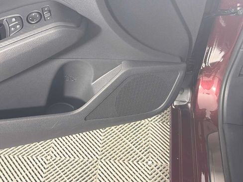 Used 2025 Nissan Altima 2.5 SV w/ SV Special Edition Package FWD image 16