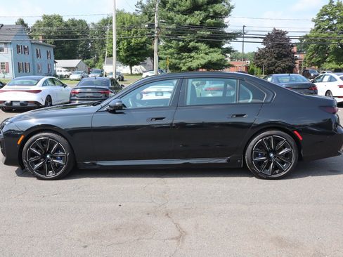 Used 2023 BMW i7 xDrive60 AWD/4WD image 8