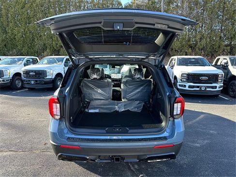 New 2026 Ford Explorer ST-Line w/ ST-Line Street Pack image 11