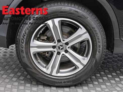 Used 2018 Mercedes-Benz GLC 300 4MATIC image 31
