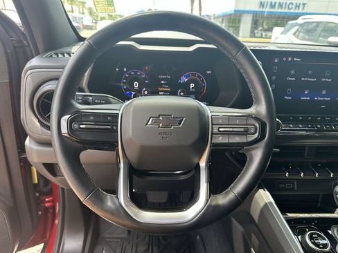 Used 2025 Chevrolet Colorado Trail Boss AWD/4WD image 21