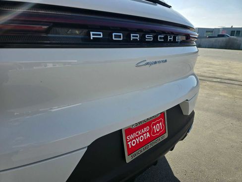 Used 2024 Porsche Cayenne image 16