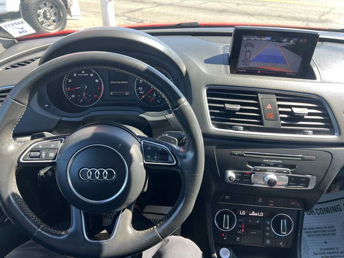 Used 2018 Audi Q3 2.0T Premium Plus w/ Premium Plus Package AWD/4WD image 12