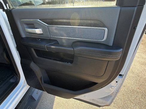 Used 2022 RAM 2500 Big Horn w/ Level C Equiment Group image 19