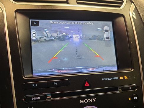 Used 2018 Ford Explorer Limited image 24