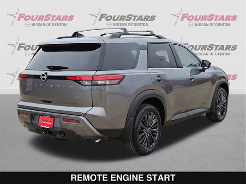 New 2026 Nissan Pathfinder SL image 4