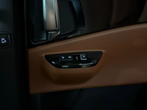 Used 2024 Kia Carnival SX Prestige image 31