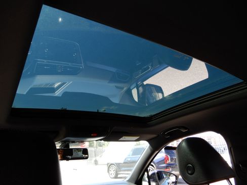 Used 2020 Volkswagen Tiguan SE R-Line w/ 3rd Row Seat Package image 20