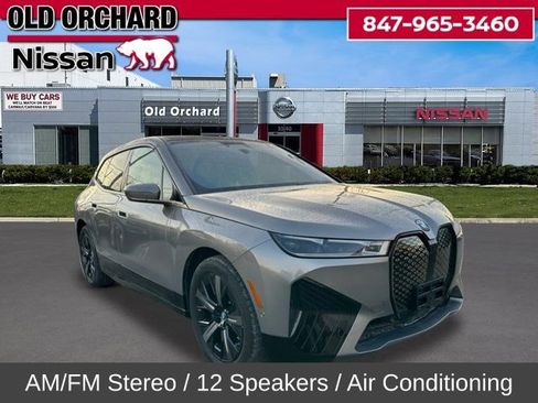 Used 2023 BMW iX xDrive50 w/ Ultimate Package 2 image 6