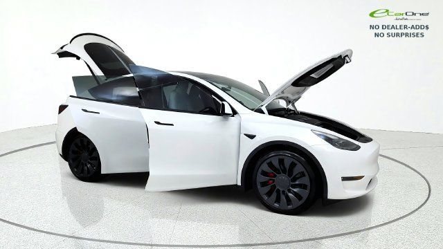 Used 2025 Tesla Model Y Performance AWD/4WD image 21
