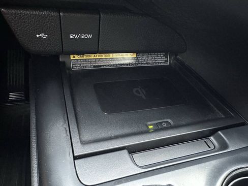 Used 2020 Toyota Camry SE w/ Audio Package AWD/4WD image 28