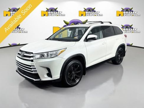 Used 2019 Toyota Highlander LE AWD/4WD image 1