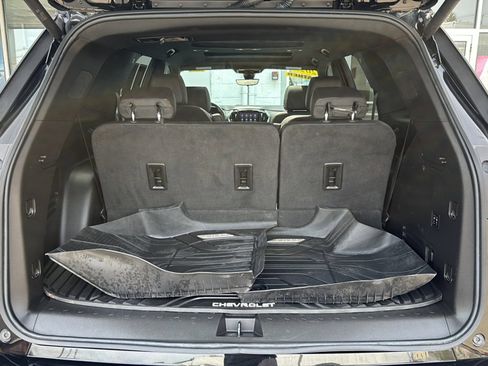Used 2023 Chevrolet Traverse High Country image 28