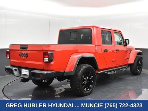 Used 2025 Jeep Gladiator Sport AWD/4WD image 22