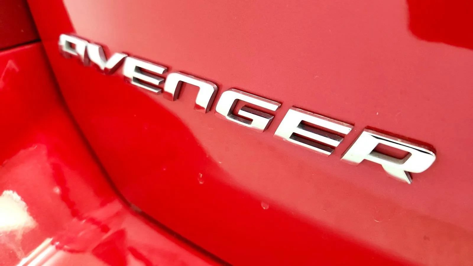 Used 2013 Dodge Avenger SE FWD image 33