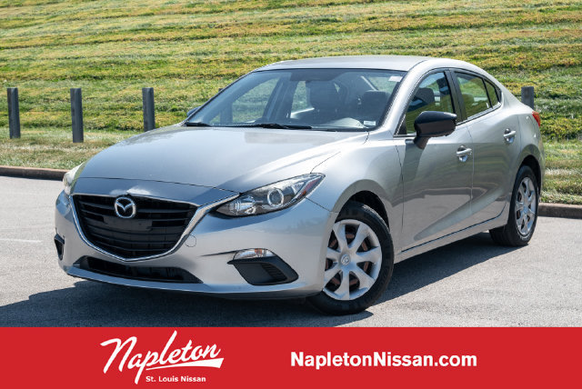 Used 2015 MAZDA MAZDA3 i SV FWD image 1