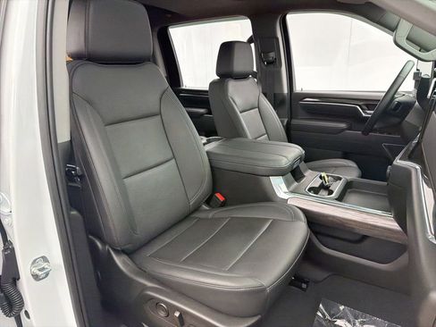 Used 2025 Chevrolet Silverado 2500 LTZ w/ Trail Boss Package AWD/4WD image 30
