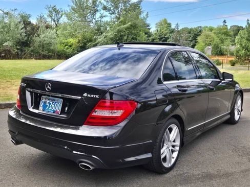 Used 2013 Mercedes-Benz C 300 4MATIC Sedan image 6