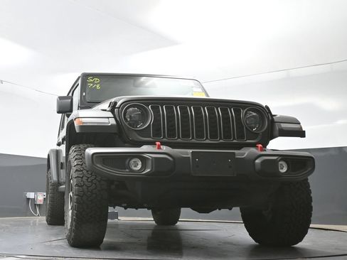 Used 2025 Jeep Wrangler Unlimited Rubicon AWD/4WD image 26