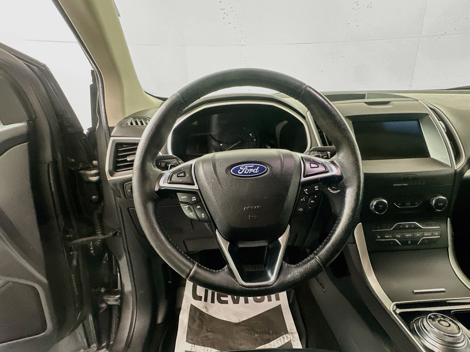 Used 2020 Ford Edge SEL w/ Convenience Package AWD/4WD image 11