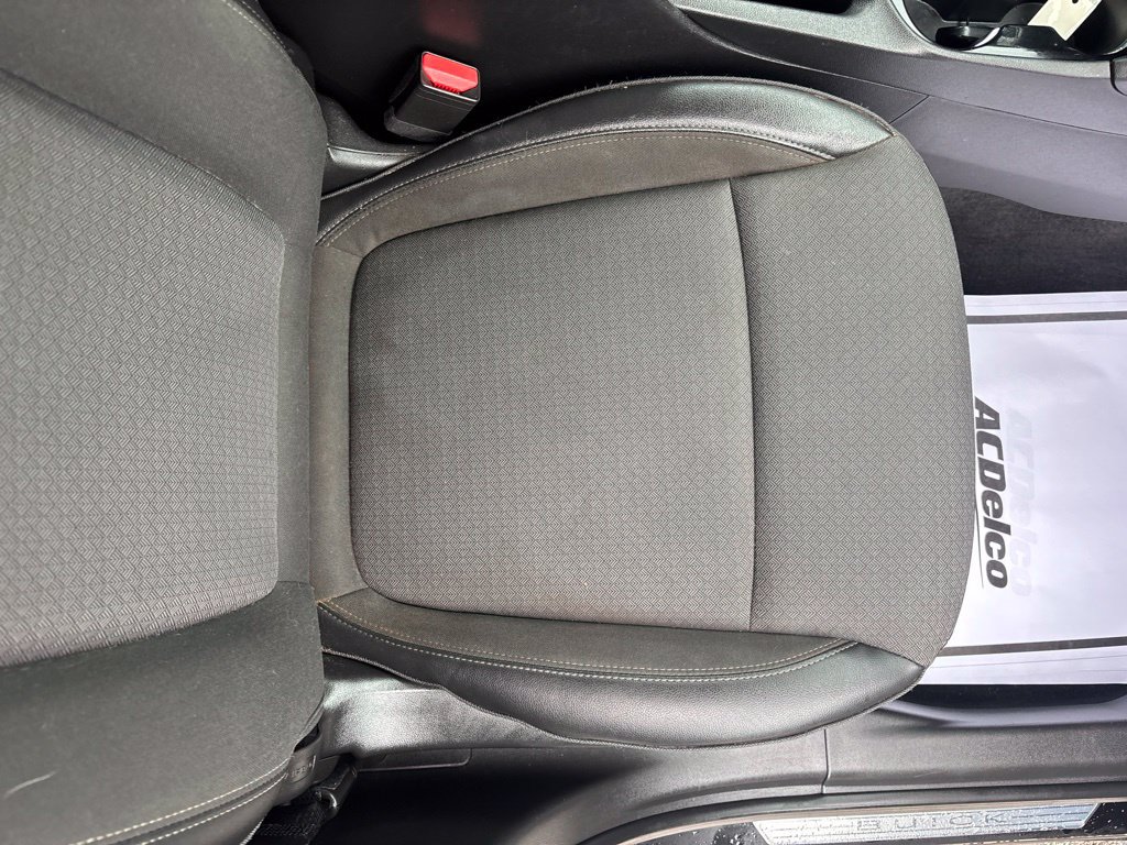 Used 2023 Buick Encore GX Select w/ Safety Package II AWD/4WD image 44