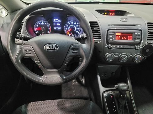 Used 2017 Kia Forte LX FWD image 22