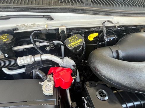 Used 2012 Ford E-150 and Econoline 150 w/ Commercial Cargo Van Pkg RWD image 10