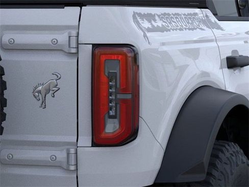 New 2025 Ford Bronco Badlands image 23