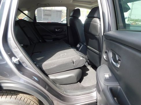 Used 2022 Honda Civic EX image 25