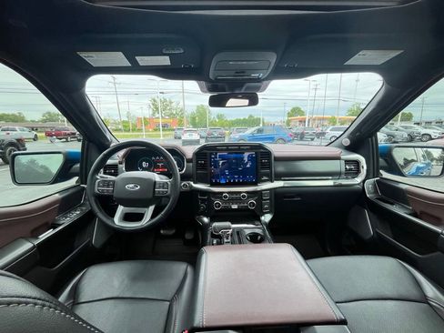 Used 2021 Ford F150 Lariat w/ Equipment Group 502A High AWD/4WD image 4