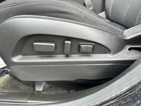 Used 2017 GMC Terrain SLE w/ Technology Package image 21