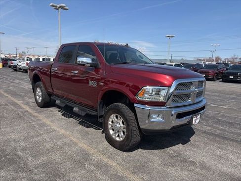 Used 2018 RAM 2500 Laramie w/ Snow Chief Group AWD/4WD image 7