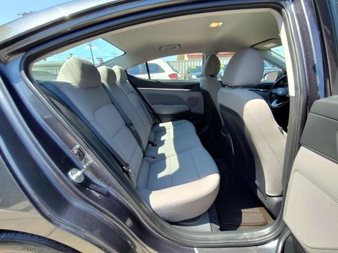 Used 2020 Hyundai Elantra SEL FWD image 33