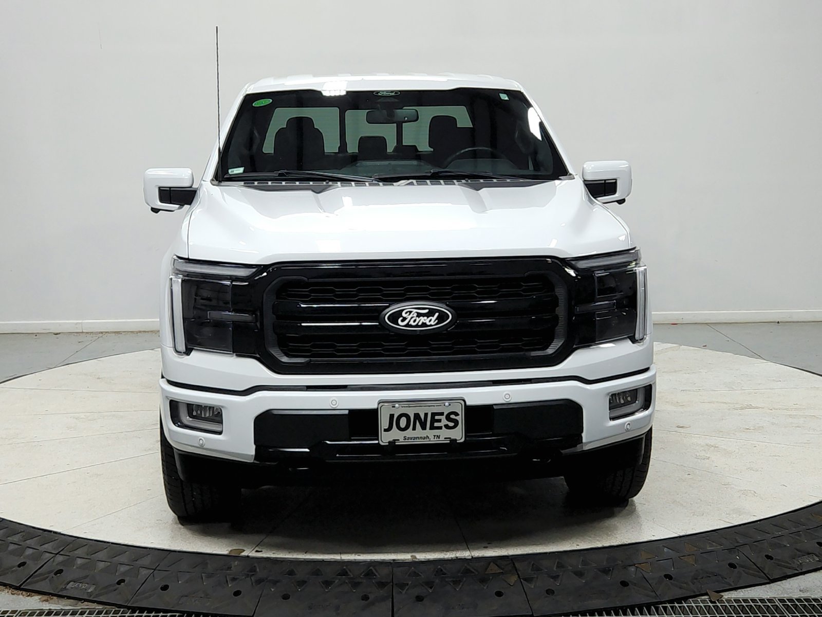 Used 2024 Ford F150 Lariat AWD/4WD image 3