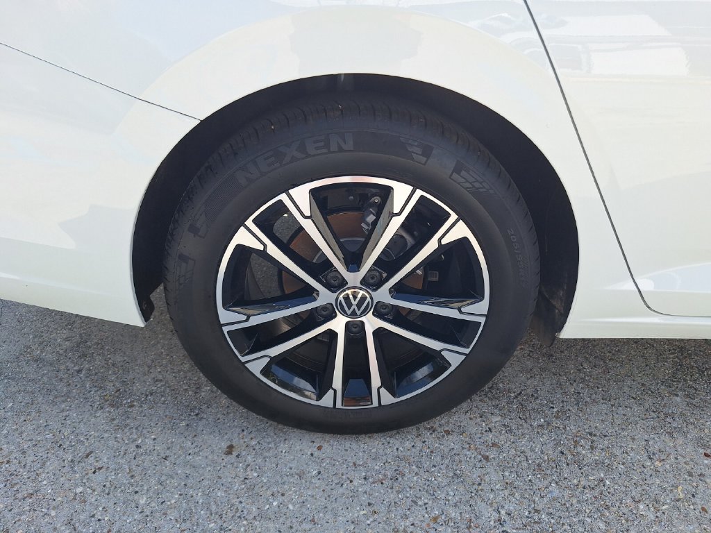 Certified 2026 Volkswagen Jetta Sport FWD image 23