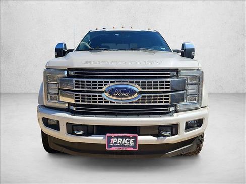 Used 2017 Ford F450 Platinum w/ Platinum Ultimate Package image 2