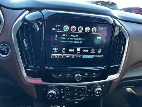 Used 2018 Chevrolet Traverse High Country AWD/4WD image 15