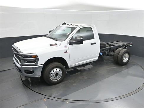 New 2026 RAM 3500 Tradesman w/ Chrome Appearance Group image 21