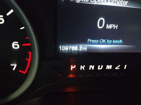 Used 2015 Ford F150 XLT w/ Equipment Group 302A Luxury image 6