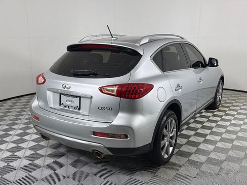 Used 2017 INFINITI QX50 2WD w/ Premium Plus Package image 5