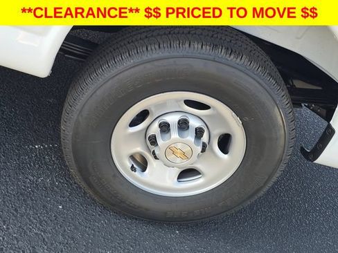 New 2025 Chevrolet Express 2500 Extended w/ Enhanced Convenience Package RWD image 20