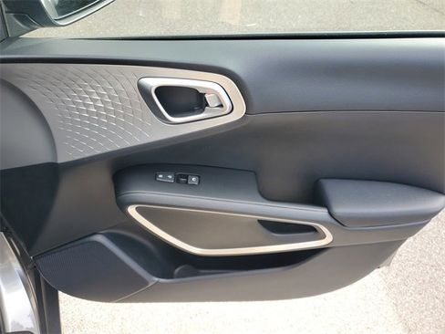 New 2025 Kia Soul LX image 10