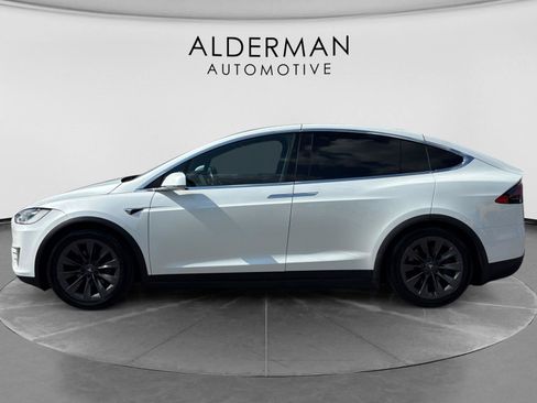 Used 2018 Tesla Model X 75D AWD/4WD image 2