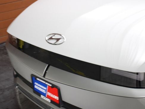 Used 2024 Hyundai Ioniq 5 SEL image 38