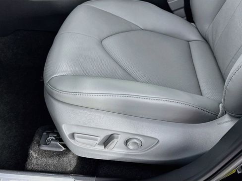 New 2026 Toyota Highlander Limited AWD/4WD image 25