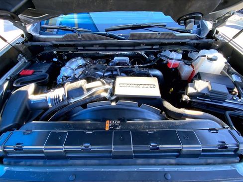 Used 2025 Chevrolet Silverado 2500 High Country w/ Technology Package image 32