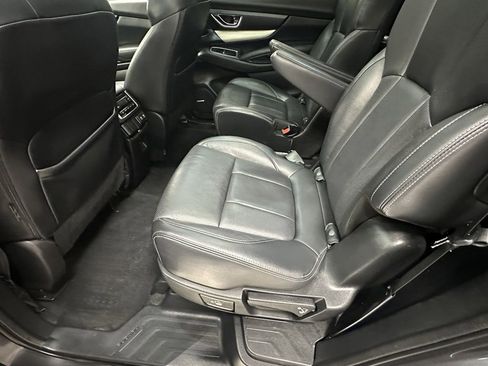Used 2020 Subaru Ascent Limited w/ Technology Package image 24