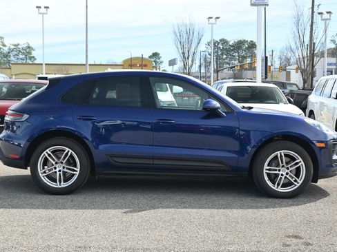 Used 2024 Porsche Macan w/ Premium Plus Package image 17